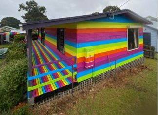 A gay man was targeted for his rainbow house idea. Dozens responded by helping him paint the colorful stripes. – The Washington Post