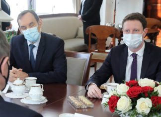 Anti-LGBT discrimination ‘damages Eastern Europe’s economic growth’ – EURACTIV