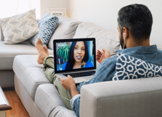 Technology in Relationships: A Benefit or a Distraction? – Big Easy Magazine