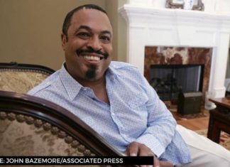 E. Lynn Harris Invisible Life book trilogy to be adapted by HBO – Republic World