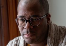 For a Scientist Turned Novelist, an Experiment Pays Off – The New York Times