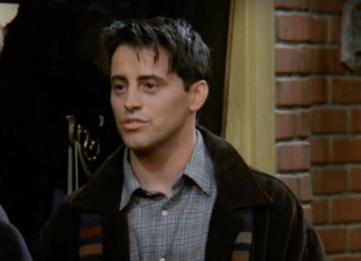 Friends cut joke about Joey being gay from Ross’ wedding episode – PinkNews