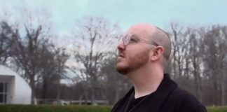 Gay CIA employee ‘stunned’ by rainbow in another cringe-inducing recruitment ad – Yahoo Eurosport UK