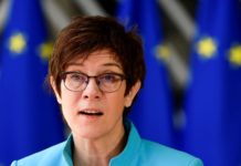 German lawmakers back compensation for gay soldiers – Reuters