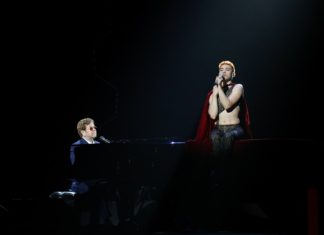 “I Feel Like My Most Powerful Gay Self”: Olly Alexander’s Harris Reed Brit Awards Look Is Steeped In Queer Joy And History – British Vogue