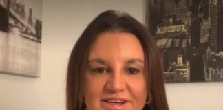 Jacqui Lambie BANNED from Qantas over Alan Joyce gay insult – Daily Mail