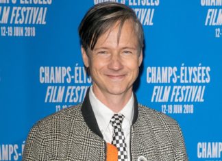 John Cameron Mitchell on ‘Shrill’s Final Season and Playing Joe Exotic (Exclusive) – Entertainment Tonight