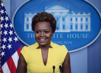 Karine Jean-Pierre Makes History As First Openly Gay Woman To Lead White House Briefing – HuffPost