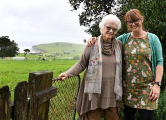 Near or far foursome celebrate mum’s day – 7NEWS.com.au