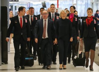 Qantas Bans Lawmaker for Calling its Openly Gay Chief Executive a “Poof” – Paddle Your Own Kanoo