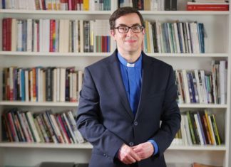 School chaplain preaches to kids that same-sex marriage and gay sex is ‘morally problematic’ – Yahoo News UK