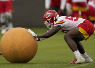Chiefs’ second-year LB Willie Gay Jr. says he’s ‘100%’ after injury – Yahoo Sports