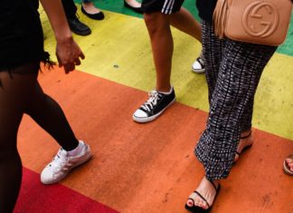 D.C. Gay Bar Hit With Protests After Video Shows Black Woman Dragged Down Stairs – HuffPost