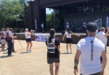 ‘Ex-gay’ activists stage mortifying, sparsely-attended ‘freedom march’ – Yahoo Eurosport UK