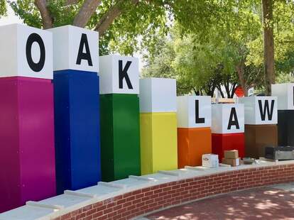 Get to Know Oak Lawn, Dallas’ Iconic Gayborhood – Thrillist | LGBT