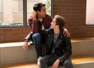 ‘Love, Victor’ Review: TV’s Cutest Gay Rom-Com Matures in Season 2 – Yahoo Entertainment