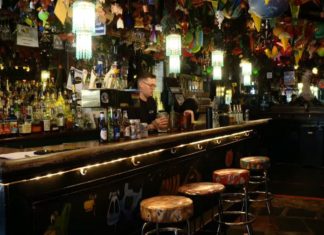 NYC’s few remaining lesbian bars struggle to survive – Spectrum News NY1