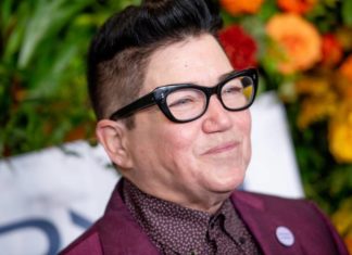 Orange Is the New Black’s Lea DeLaria hospitalised after ‘gay-bashing’ – PinkNews