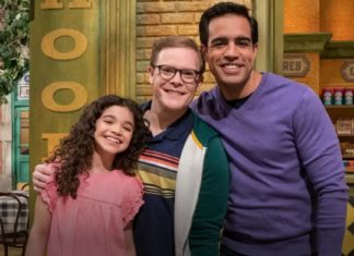 ‘Sesame Street’ introduces its first married gay couple, making a bold statement for LGBTQ visibility – Yahoo News