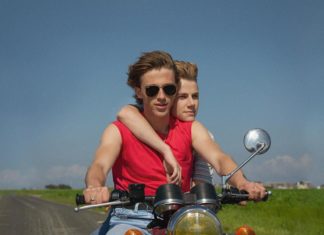 ‘Summer of 85’ Review: A Sunny Gay Romance With a Dash of Despair – Yahoo Entertainment