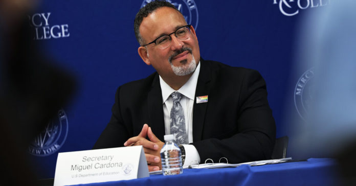 Title IX Protections Extend to Transgender Students, Education Dept