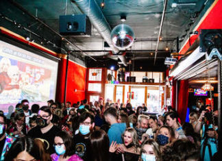 Wisconsin’s Oldest Gay Bar Should Be Your Next Destination for Drag Shows – Thrillist