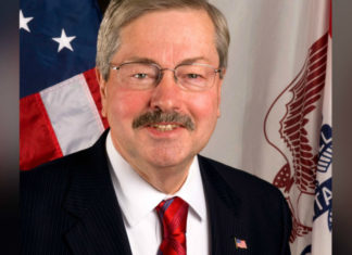 Court overturns gay bias verdict against former Iowa Governor Brandstad – kwwl.com