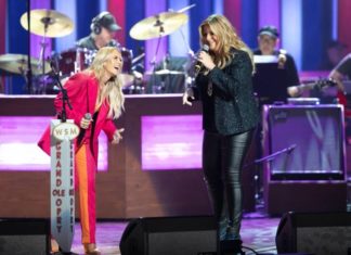 LGBTQ country singers still face ‘roadblocks’ in Nashville. But this Pride Month felt like a new era. – The Washington Post