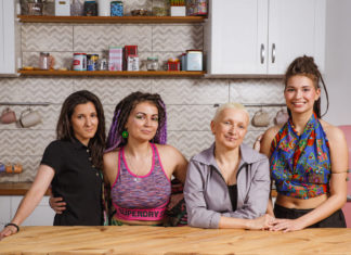 Russian Food Retailer Defies ‘Gay Propaganda’ Law With LGBT Family-Featuring Ad – The Moscow Times