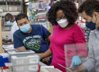 Americans Suffer Pandemic Whiplash as Leaders Struggle With Changing Virus – The New York Times
