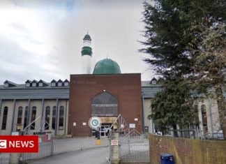 ‘British values undermined’ by Islamic school’s anti-gay book – BBC News