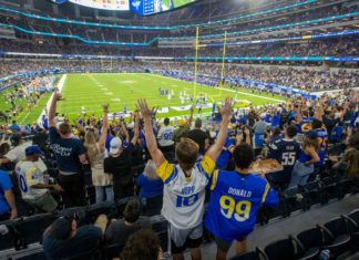 Fans At Rams Game Told They Have To Wear Masks In SoFi Stadium – CBS Los Angeles