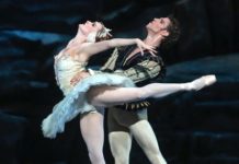 James Whiteside On American Ballet Theatre, Queer Stories, & Being “Super Gay” – Bustle