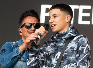 Junior Andre follows in dad’s footsteps as he signs record deal – Yahoo Entertainment