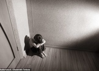 Queensland dad bashes six-year-old son for ‘being gay’ during brutal attack – Daily Mail