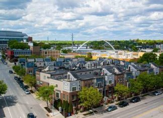 Things to Do in Iowa’s Secretly Cool Capital City – Thrillist