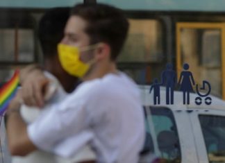 Thousands March In Bucharest Gay Pride Parade; Shadow Of Planned Legislation That Will Chip At Rights Gained In 2001 – Towleroad
