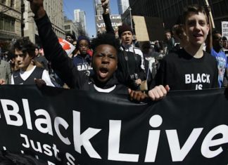 Black Lives Matter protester shouts anti-gay slurs at NYC restaurant protest – Yahoo! Voices