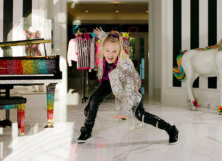JoJo Siwa Wants to Be ‘a Role Model for People Who Love Love’ – The New York Times