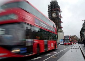London bus driver ‘allowed man who hurled homophobic abuse at gay couple to board’ – My London