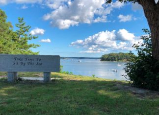 Peter Gay’s tribute overlooking Onset Bay – Wicked Local
