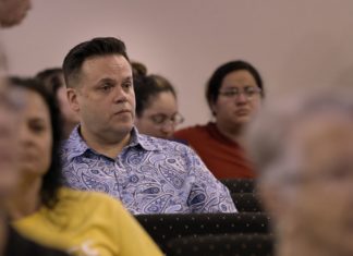 ‘Pray Away’ review: A powerful look at people trying therapy to be ‘ex-gay’ – Chicago Sun-Times