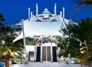 This Desert Town Has One of the Coolest Airports in America – Thrillist