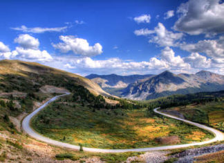 This Rocky Mountain Road Trip Takes You Through Colorado’s Greatest Hits – Thrillist