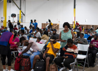 Thousands of Haitian Migrants to Stay in U.S. – The New York Times