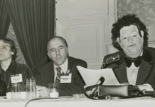 Drag queens stormed a psychiatric convention to demand they stop saying gays are sick. I was there. – LGBTQ Nation