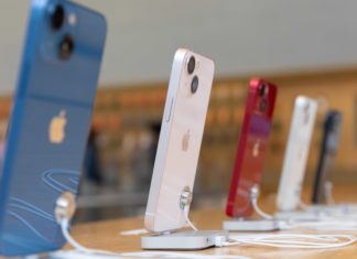 Fixing your old smartphone instead of tossing it could help the climate crisis, experts say – WVTM13
