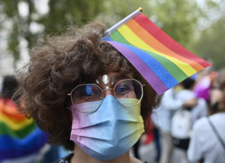 Gay Woman Diagnosed With ‘Homosexuality’ During Hospital Visit Sparks Outrage – Newsweek