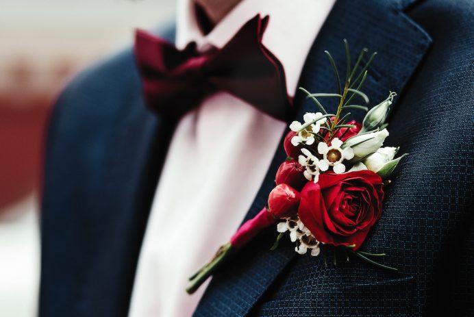 Groom-to-be faces backlash over ‘jealous’ reaction to his fiancée’s bridal party: ‘You should not be getting married’ - Yahoo Sports