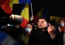 Meet the graffiti artist-turned-MP who wants to see Moldova and Romania become one country – Euronews